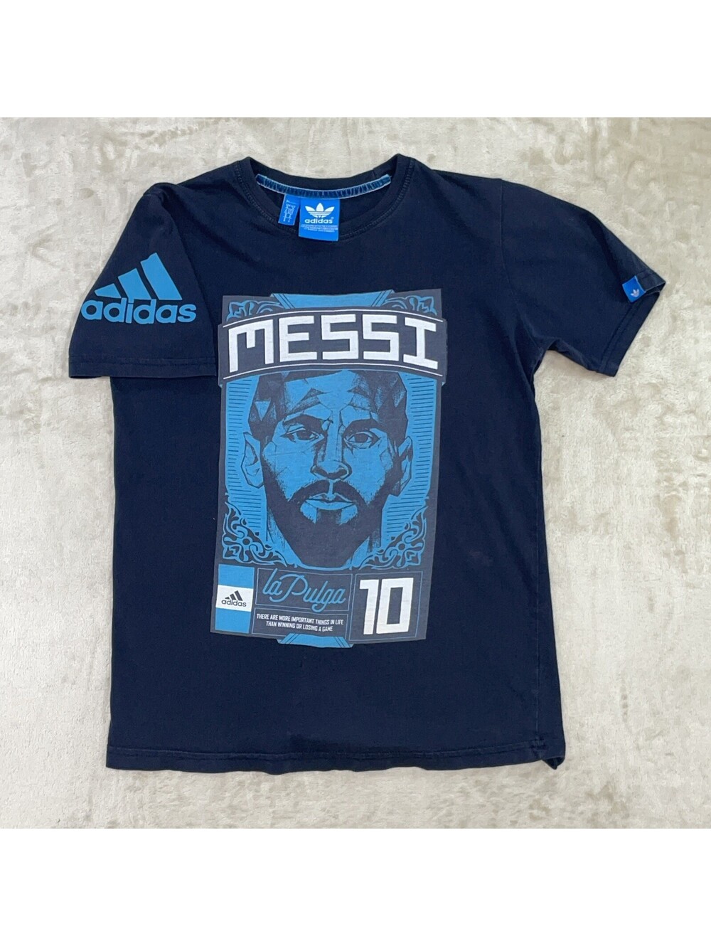 Adidas Lionel Messi #10 “La Pulga” Face Navy Blue Tee Soccer Mens Sz Small
